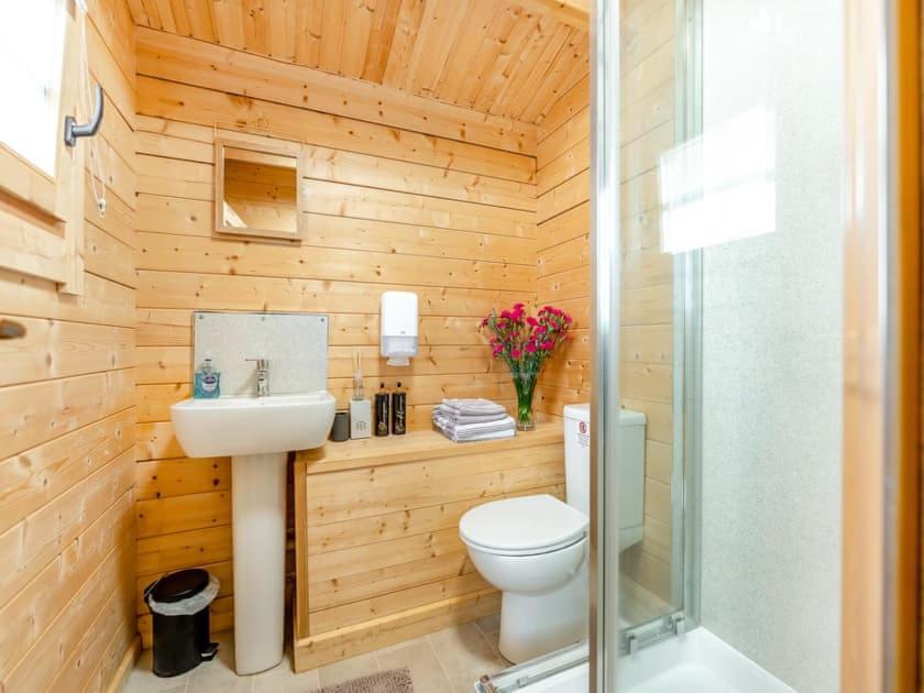 Lochinvar - Clydesdale Log Cabin With Hot Tub 에어드리 외부 사진